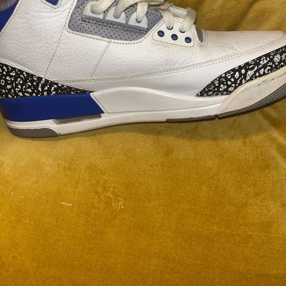 Nike Air Jordan 3 Retro White Blue Sneakers - Picture 4 of 5